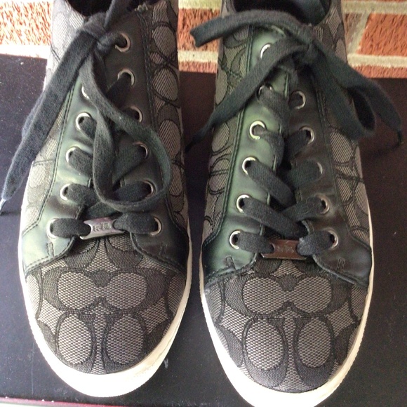 COACH Paddy logo sneakers Size 9B - Picture 1 of 9